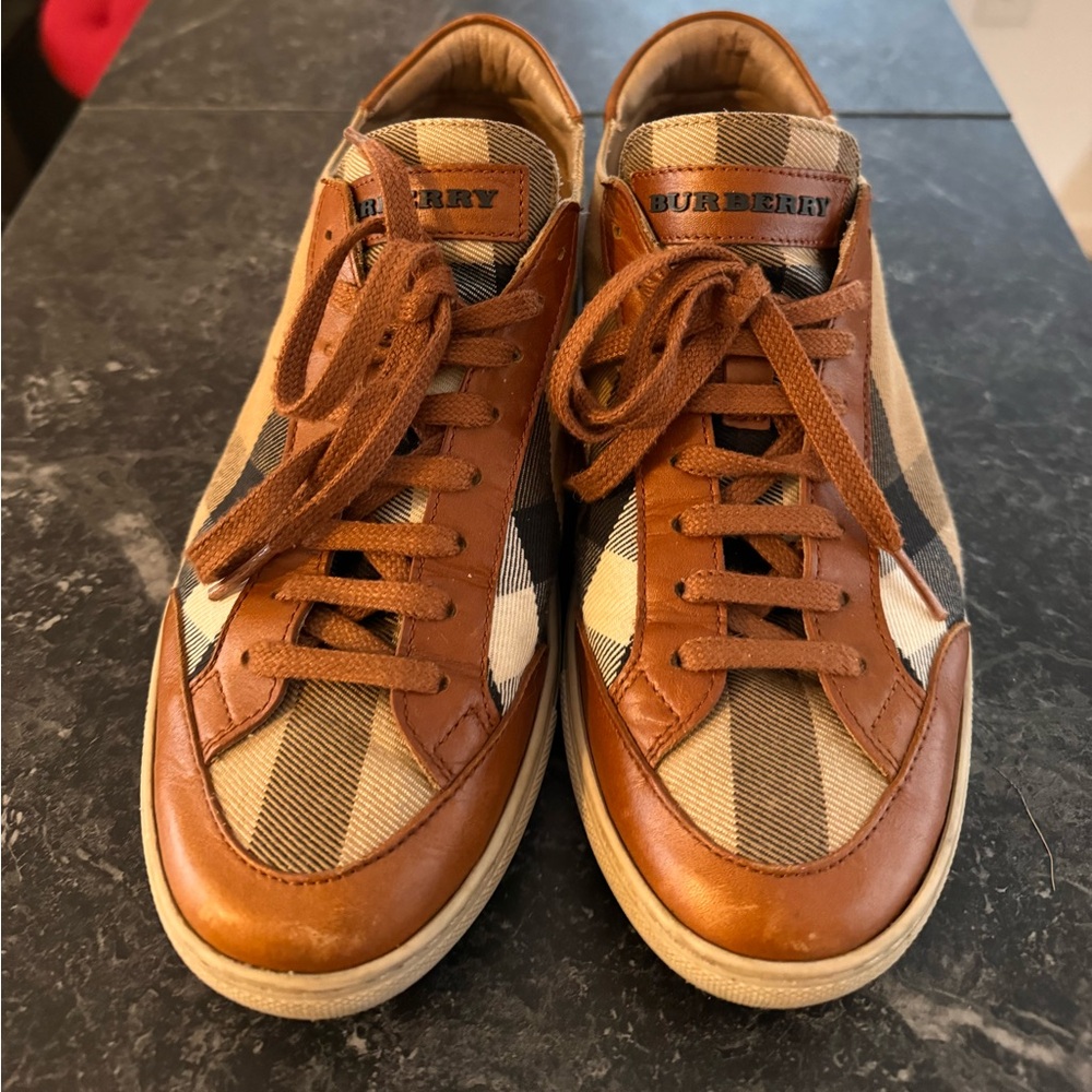 Burberry Brown and Cream Sneakers with Suede Accents - Picture 5 of 5